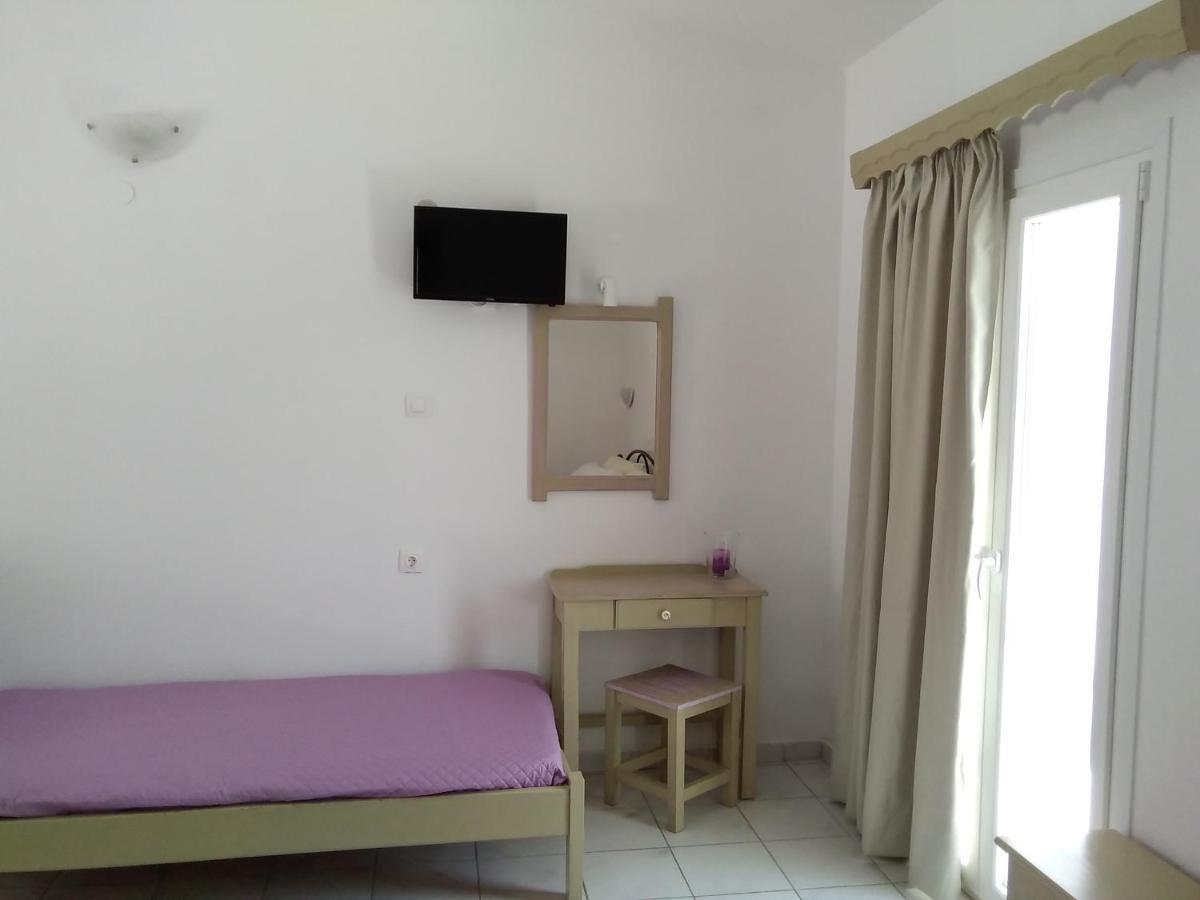 Gorgona Apartments & Studios Ipsos Esterno foto