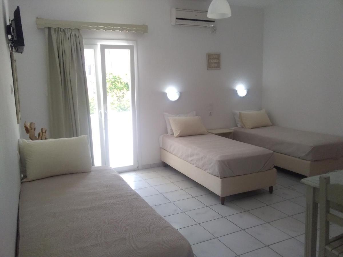 Gorgona Apartments & Studios Ipsos Esterno foto