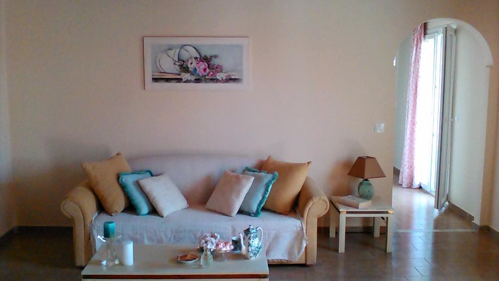 Gorgona Apartments & Studios Ipsos Esterno foto